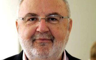 Πέθανε ο δημοσιογράφος και πρώην βουλευτής Άρης Σταθάκης