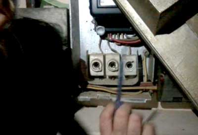 2014-09-05-koinonika-epikaira-klopi-ilektrikou-anilikos