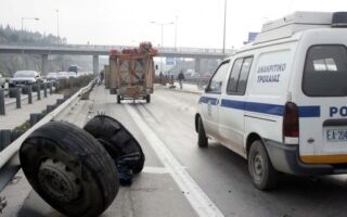 Topika thanatiforo polymilos