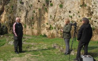 Politismos bee chanel Naousa