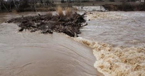 Topika yperxilisi tripotamou