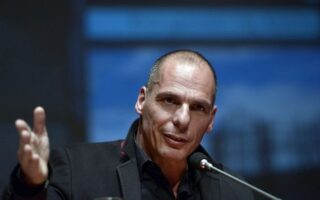 Oikonomia varoufakis synenteuxi