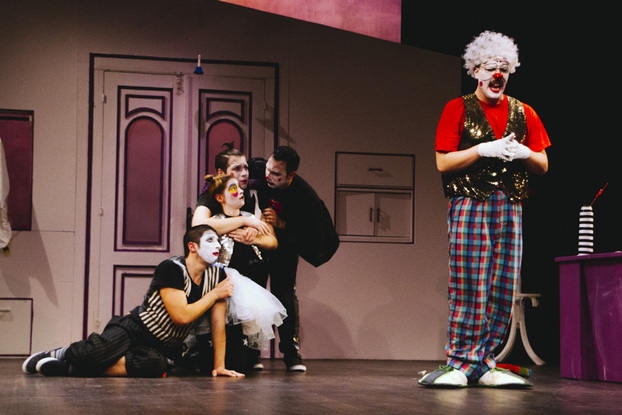 Politismos sxoleio klooun diakopes