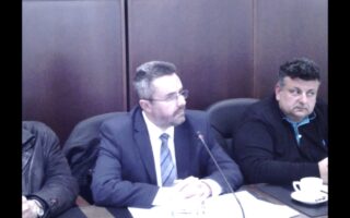 Reportage papagiannis adespota 6 4 15