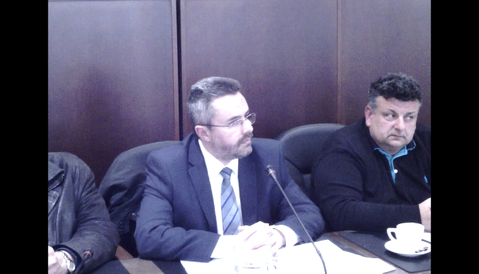 Reportage papagiannis adespota 6 4 15