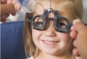 Topika ofthalmologikos elegxos