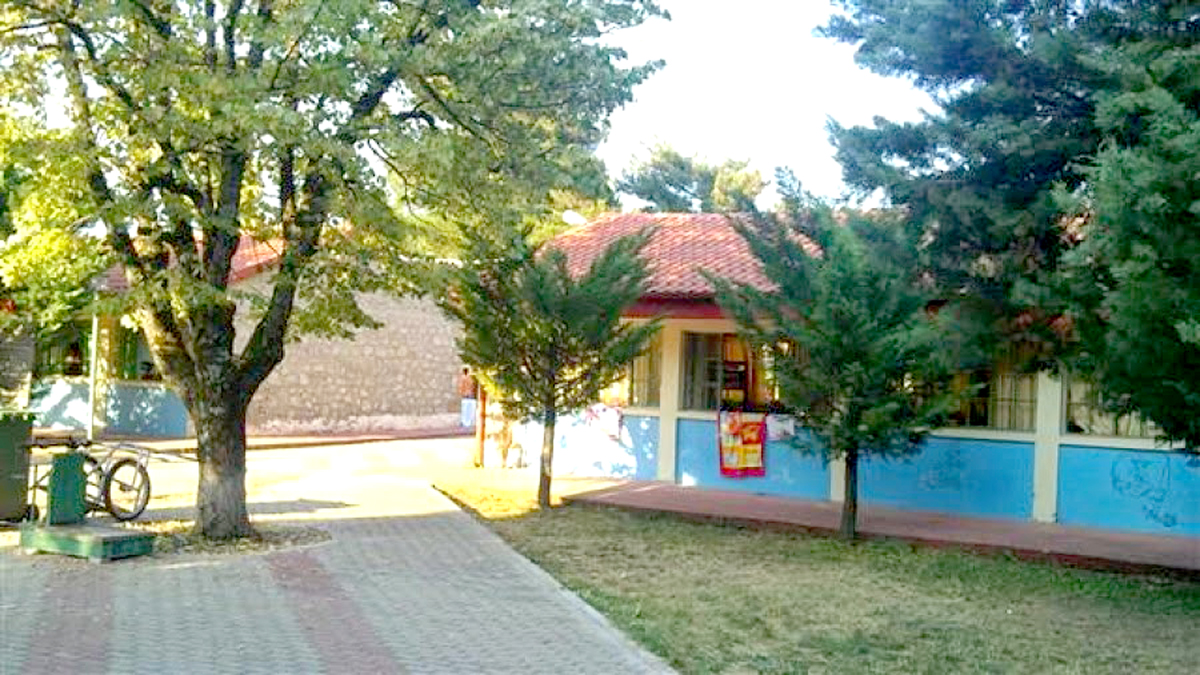 naousa-nea-leitourgia-ton-mathitikon-kataskinoseon-agias-triadas
