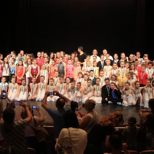 Με ενθουσιασμένους τους συμμετέχοντες ολοκληρώθηκε ο 1Οος Πανελλήνιος Διαγωνισμός  Έντεχνου Χορού στη Βέροια