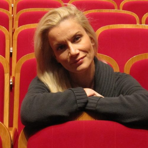 Μάγδα Πένσου: "Για μένα το Θέατρο είναι ένας μαγικός λαβύρινθος από τον οποίο δε θέλω να βγω…"