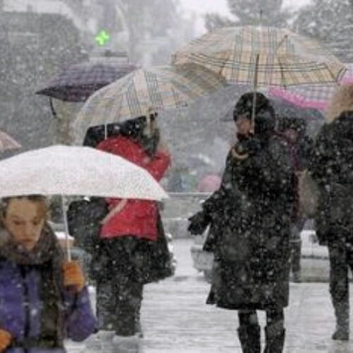 ΕΜΥ: Προβλέπονται ισχυρές βροχές, καταιγίδες και πυκνές χιονοπτώσεις στα ορεινά