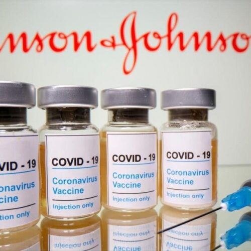 EMA: Τέσσερις θρομβώσεις μετά από εμβολιασμούς με Johnson & Johnson