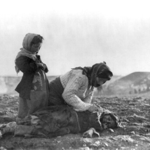Το 1915 ξεκινά η Γενοκτονία των Αρμενίων / 1,5 εκατομμύριο Αρμένιοι της Τουρκίας νεκροί!