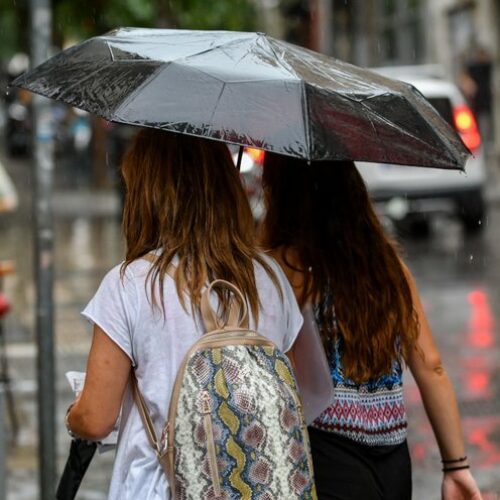 ΕΜΥ: Πρόσκαιρη επιδείνωση του καιρού / αναμένονται ισχυρές βροχές, καταιγίδες και αισθητή πτώση της θερμοκρασίας