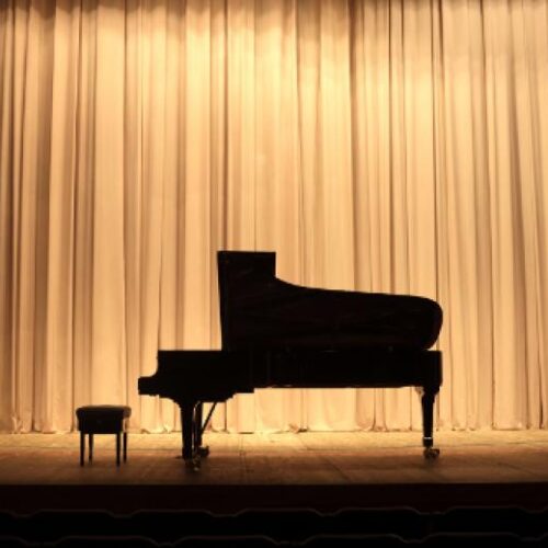 Δημοτικό Ωδείο Βέροιας: Σεμινάριο πιάνου με την διάσημη παιδαγωγό και σολίστ  Δόμνα Ευνουχίδου